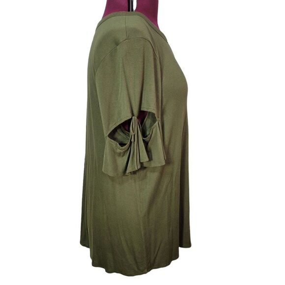 Misia Green Cut Out Bell Sleeves (Size 3X) - Picture 2 of 7